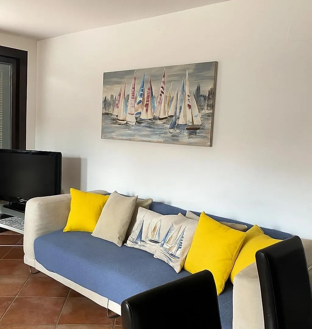 דירות אדחה Family Oasis - Oceanview Duplex, Heated Pool, Air Con