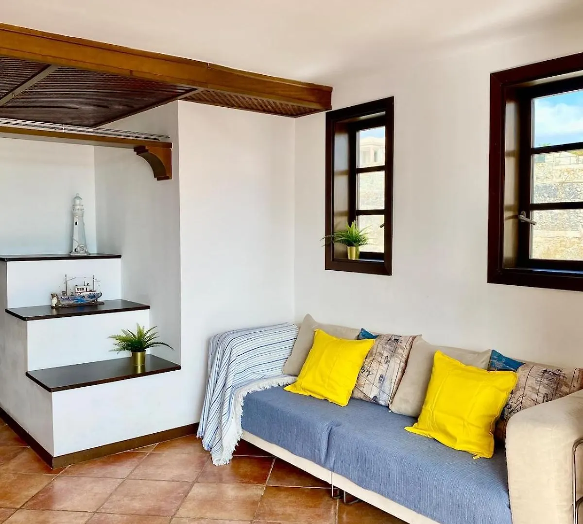 דירות אדחה Family Oasis - Oceanview Duplex, Heated Pool, Air Con ספרד