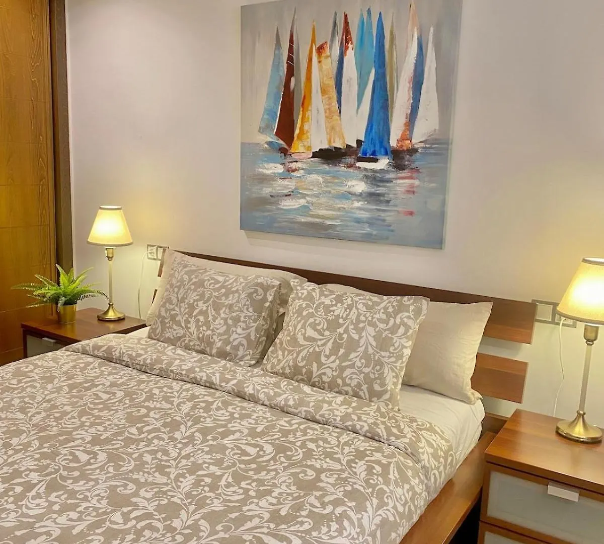 דירות אדחה Family Oasis - Oceanview Duplex, Heated Pool, Air Con